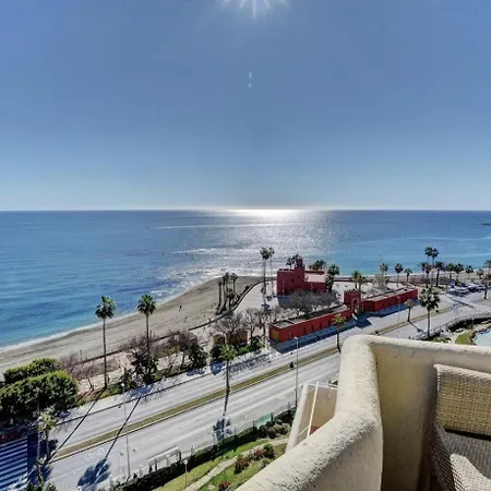 Apartment Deluxe Large Sea Views Benalbeach