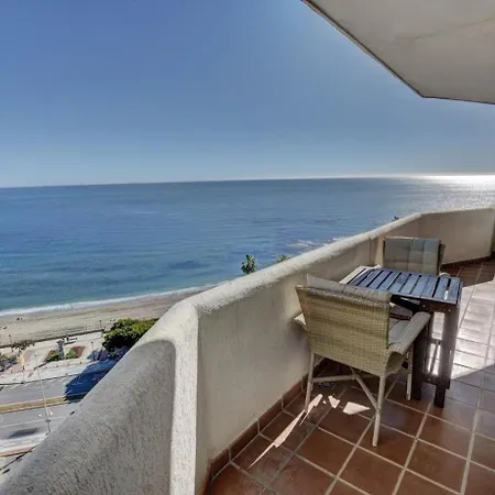 Deluxe Large Sea Views Benalbeach Apartment *
